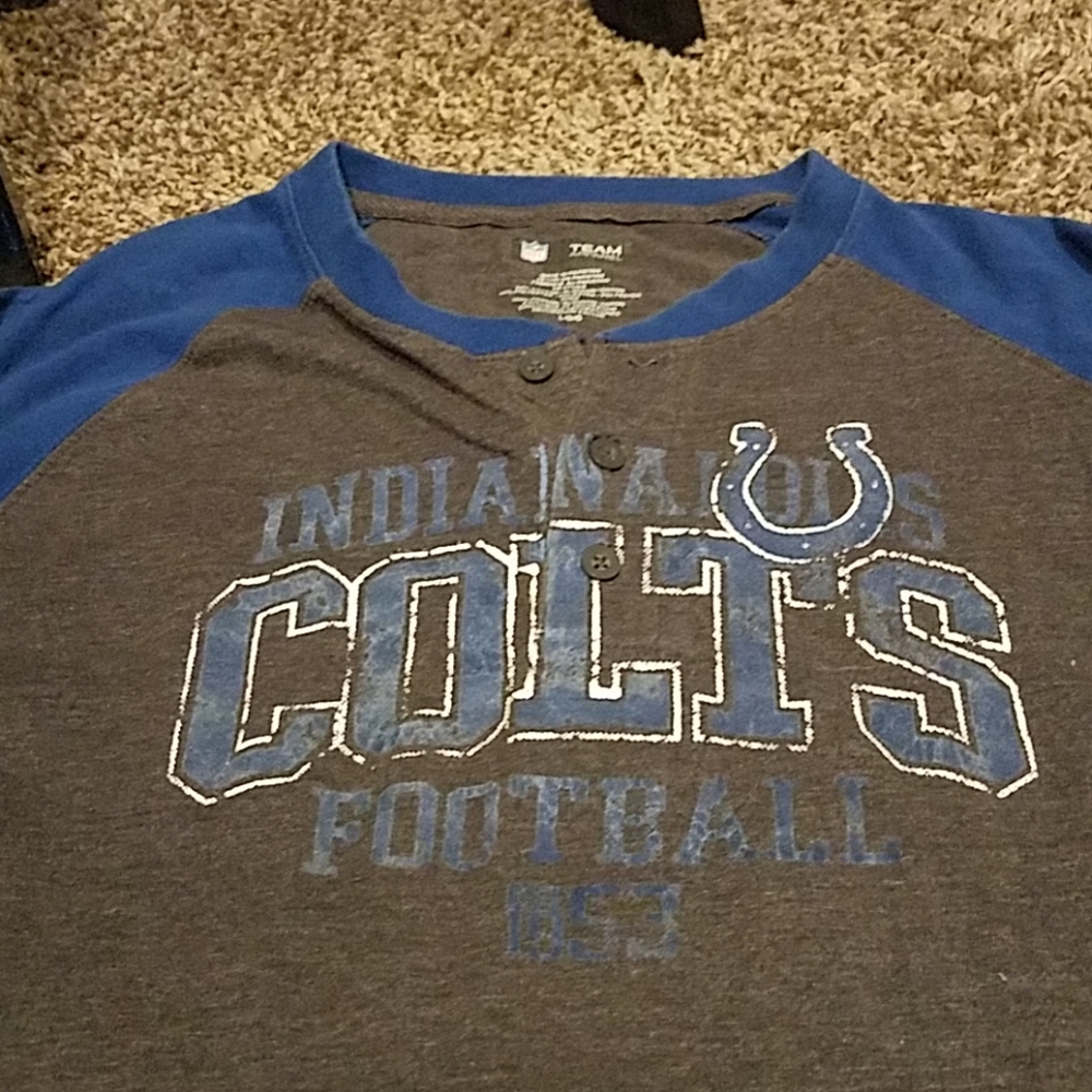 Mens Indianapolis colts football shirt long sleeve - Picture 2 of 4